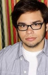 Чарли Сакстон