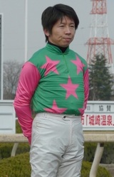 Тосихико Кобаяси