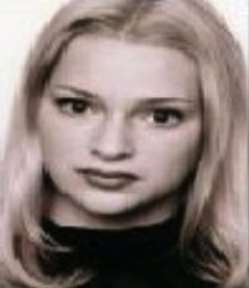 Анджела Костэйн